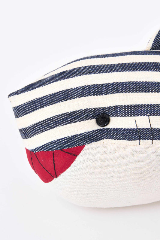 Peluche requin à rayures