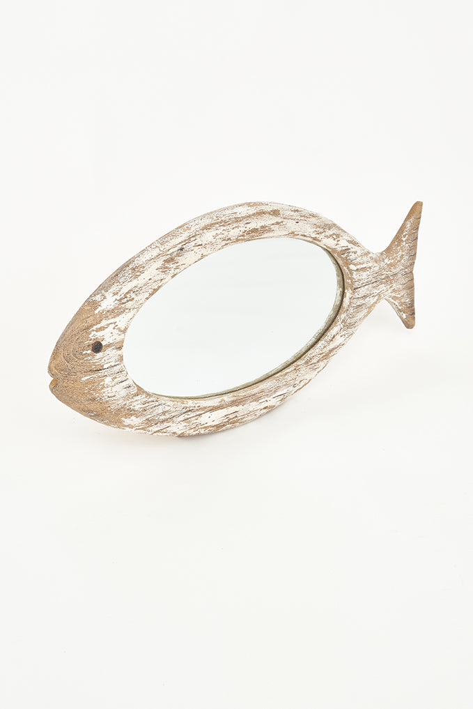 Espejo tamaño mediano de madera con forma de pez