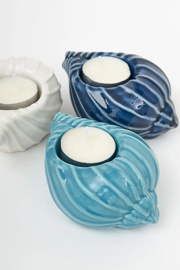Set de 3 portavelas de cerámica con forma de concha marina Batela